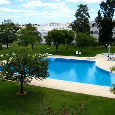 Oura Estrela Appartement